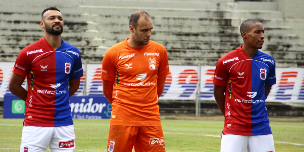 Renan (ao centro): retorno