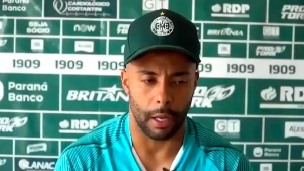 O lateral Romário
