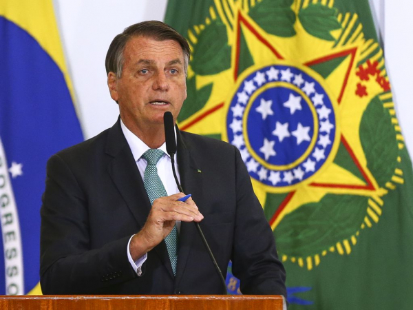 Bolsonaro: segundo autoridades de Saúde, porém, mesmo quem já teve covid deve ser imunizado contra a doença