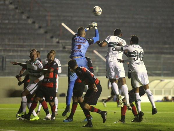 Oeste 0x2 Coritiba