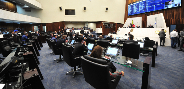 Assembleia: propostas devem ser votadas já na sessão de amanhã da Comissão de Constituição e Justiça (CCJ) da Casa