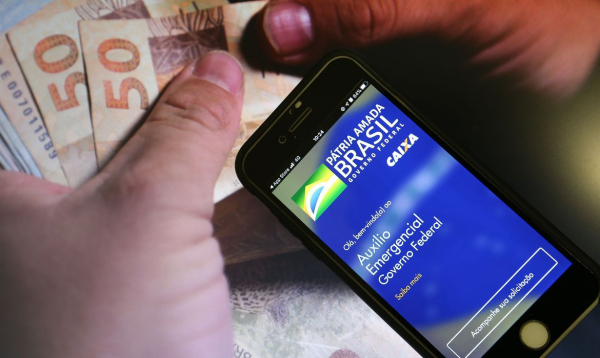 Pedidos devem ser feitos no Portal de Consultas da Dataprev, que fornece a relação de quem teve o benefício liberado em 2021