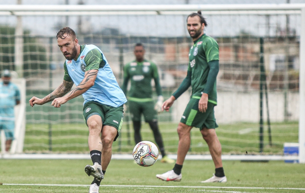 Willian Farias e Léo Gamalho: dois 'trintões' a serviço do Coritiba