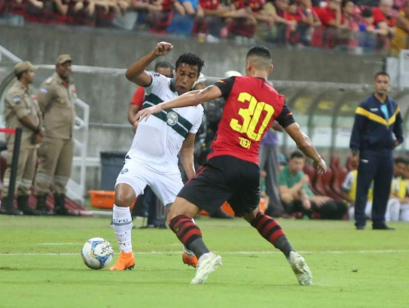 Diogo Mateus enfrenta o Sport: empate na Arena Pernambuco