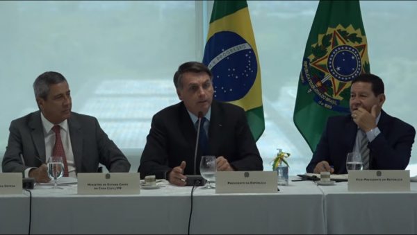 Bolsonaro: "Mais uma farsa desmontado"