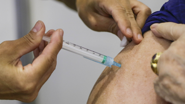 Vacinados com segunda dose somam 231.522
