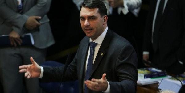 Flávio Bolsonaro: foi um pedido da própria defesa do senador que resultou na medida tomada por Toffoli,