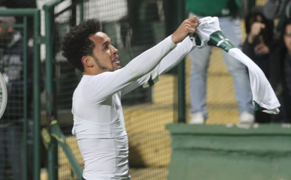 O ponta Rafinha: mesmo aos 36 anos, ainda é uma peça decisiva para o Coritiba e foi um dos acertos de 2019