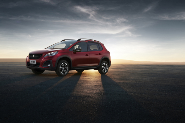 Peugeot 2008 2020: design desenvolvido no Brasil tem capô mais alto