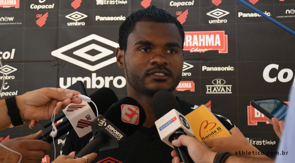 Nikão: "Nossa característica é a mesma postura dentro e fora de casa"