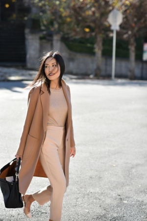 Minimalista total, misturando tons de bege e nude