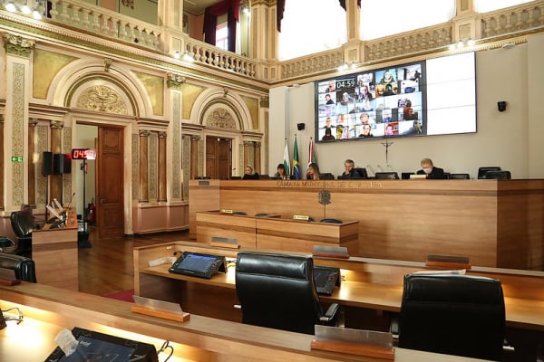 Câmara: pedido foi rejeitado por 27 votos a 9