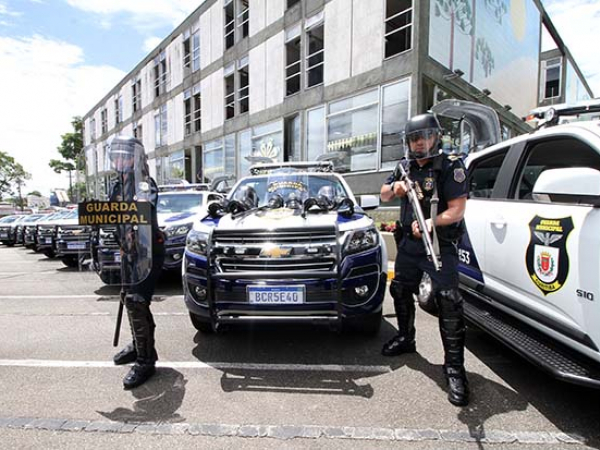 Equipamentos foram entregues em solenidade na Prefeitura