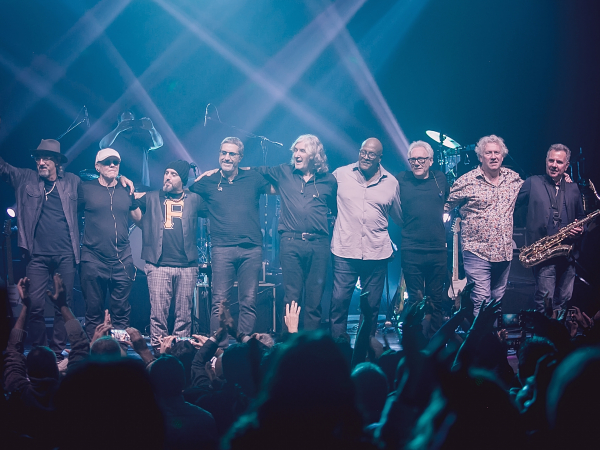 Dire Straits Legacy se apresenta em abril, em Curitiba