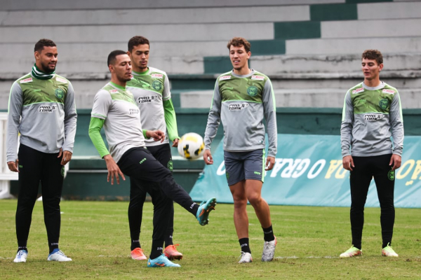 Treino do Coritiba, na quarta-feira, no Couto Pereira