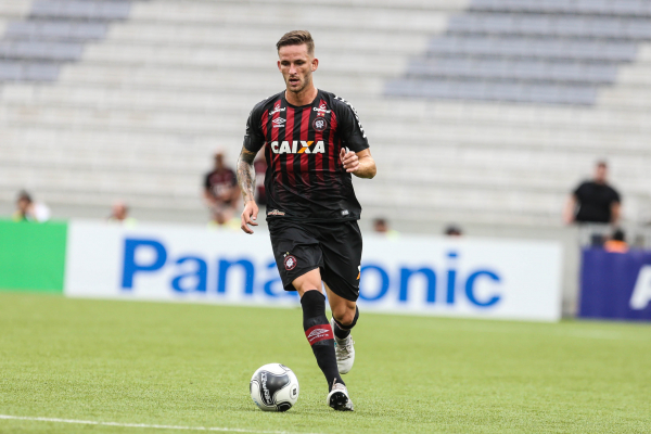 Léo Pereira