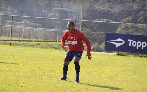 Jenison: de volta ao time