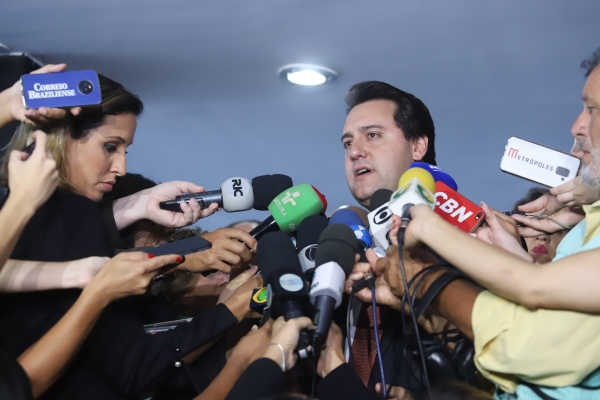 Ratinho Jr: primeira versão de projeto, apresentado em fevereiro, foi questionado por deputados