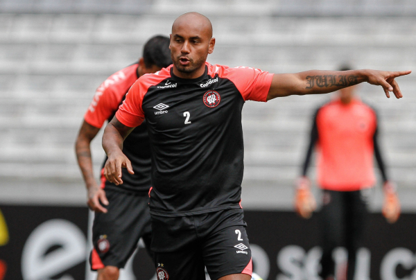 Jonathan: ele pode entrar no lugar de Madson