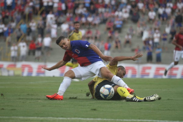 Paraná 2 x 1 FC Cascavel