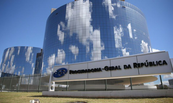PGR: intervenção de Aras na Lava Jato abriu crise no Ministério Público Federal