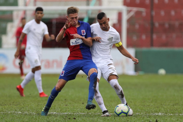Santos 3 x 1 Paraná Clube