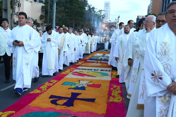 Procissão de Corpus Christi é um dos principais eventos católicos