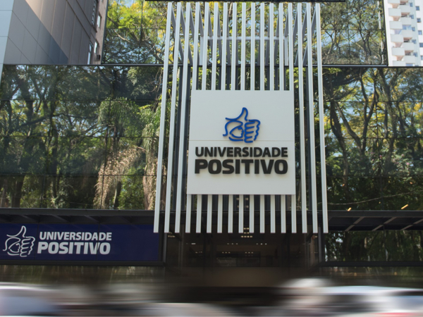 Sinpes diz que vários coordenadores de cursos teriam sido demitidos na quarta-feira (01),
