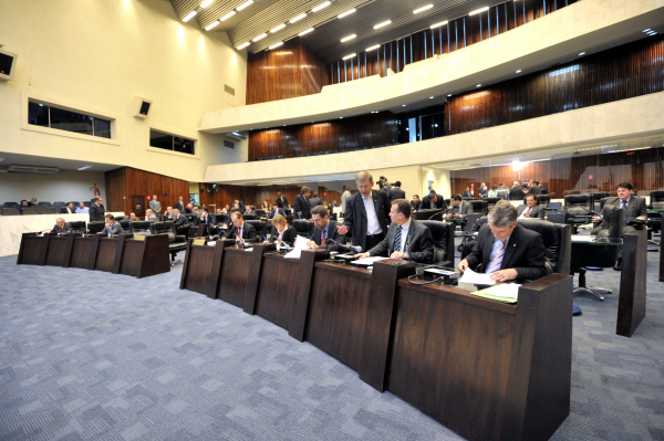 Assembleia: MP diz ter identificado "inconsistências" na prestação de contas de verbas de ressarcimento de alguns deputados