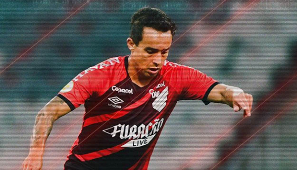 Jadson (à esquerda)