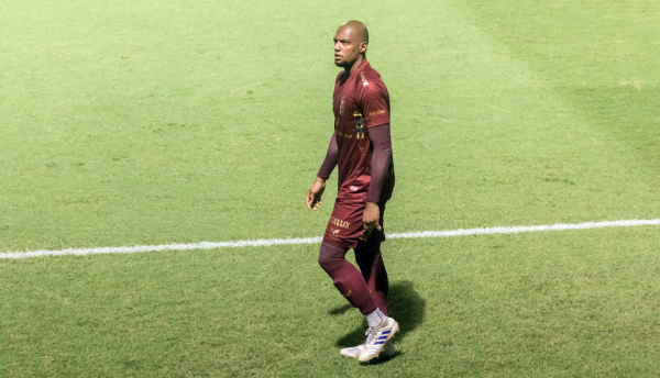 O goleiro Marcos, do Paraná Clube