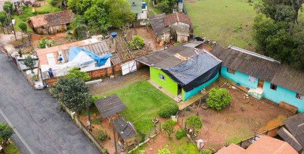 Casas danificadas pelas chuvas em Campo Largo
