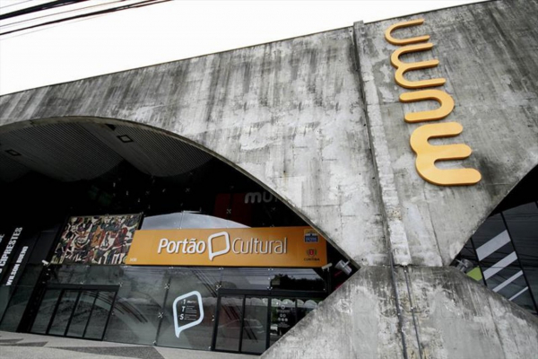 MuMa traz mostra digital Pelo Direito de Amar Monstros, de Luciana Siebert, e O Sentido do Olhar, de Estela Sandini