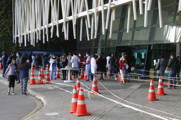 Vacinação de primeira dose tem 18 pontos na Capital
