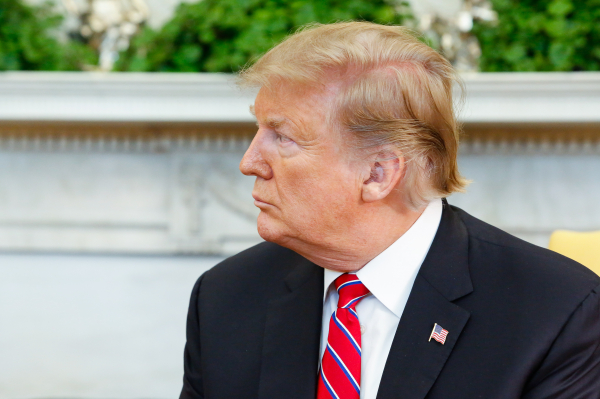 Trump: entre os favoráveis ao impeachment estão dez deputados do partido Republicano