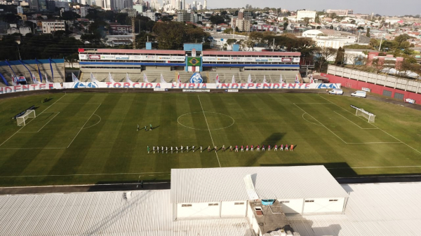 Paraná x Coritiba, na Vila Capanema