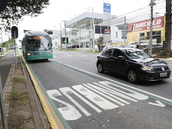 Nova faixa na Rua Mario Tourinho já rende multa