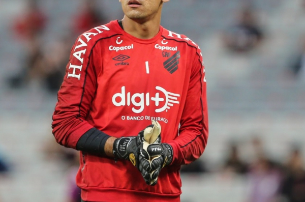 Marca da Digi+ na camisa do Athletico