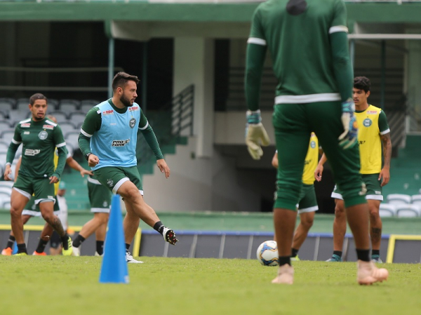 Giovanni treina no Couto Pereira, nessa quarta-feira