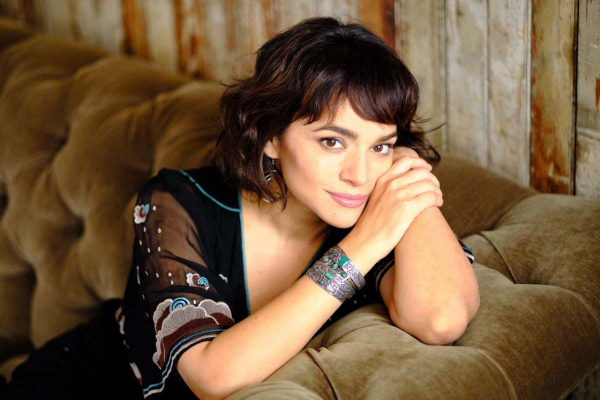 Norah Jones, 50 milhões de álbuns vendidos