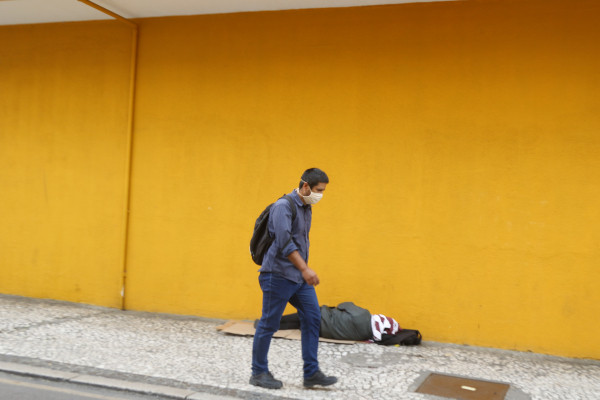 Com a prorrogação das medidas segue valendo a regra de limitação de público, em que a ocupação não deve ultrapassar 70% da capacidade