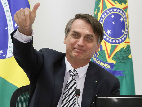 Bolsonaro: “Querem empurrar batata quente”