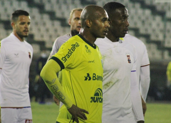 Ypiranga 2x0 Paraná