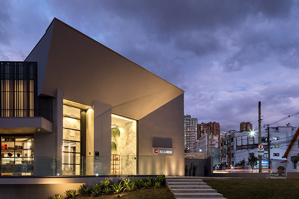 Mercado curitibano pode conhecer os produtos voltados para a arquitetura e a construção civil, de uma das mais inovadoras indústrias do país, a Cinex