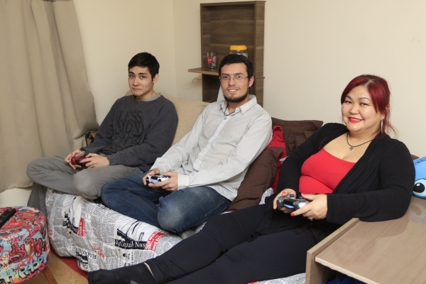 A família gamer de Fernanda Naomi: conectados
