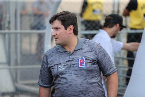 Matheus Costa: "O Figueirense vem com a sua estratégia e temos que buscar manter o nível”