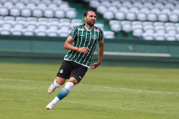 Léo Gamalho