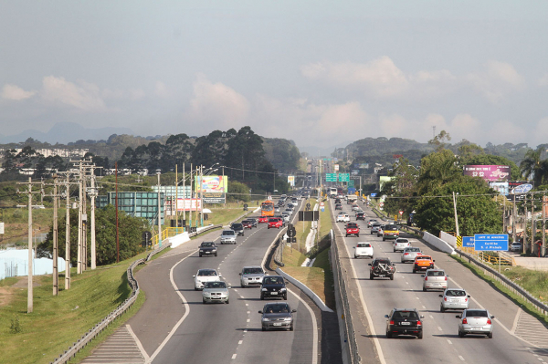 Rodovias esperam fluxo bem maior que o dos últimos feriados