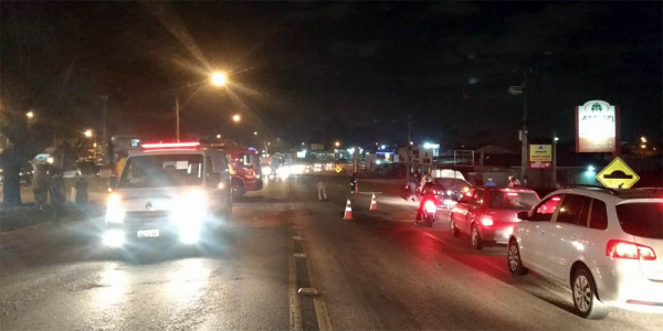 A Rodovia da Uva, em Colombo, logo após o acidente