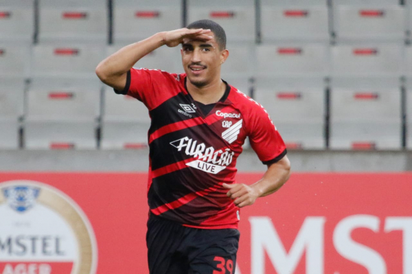 Christian: 11 gols pelo Athletico